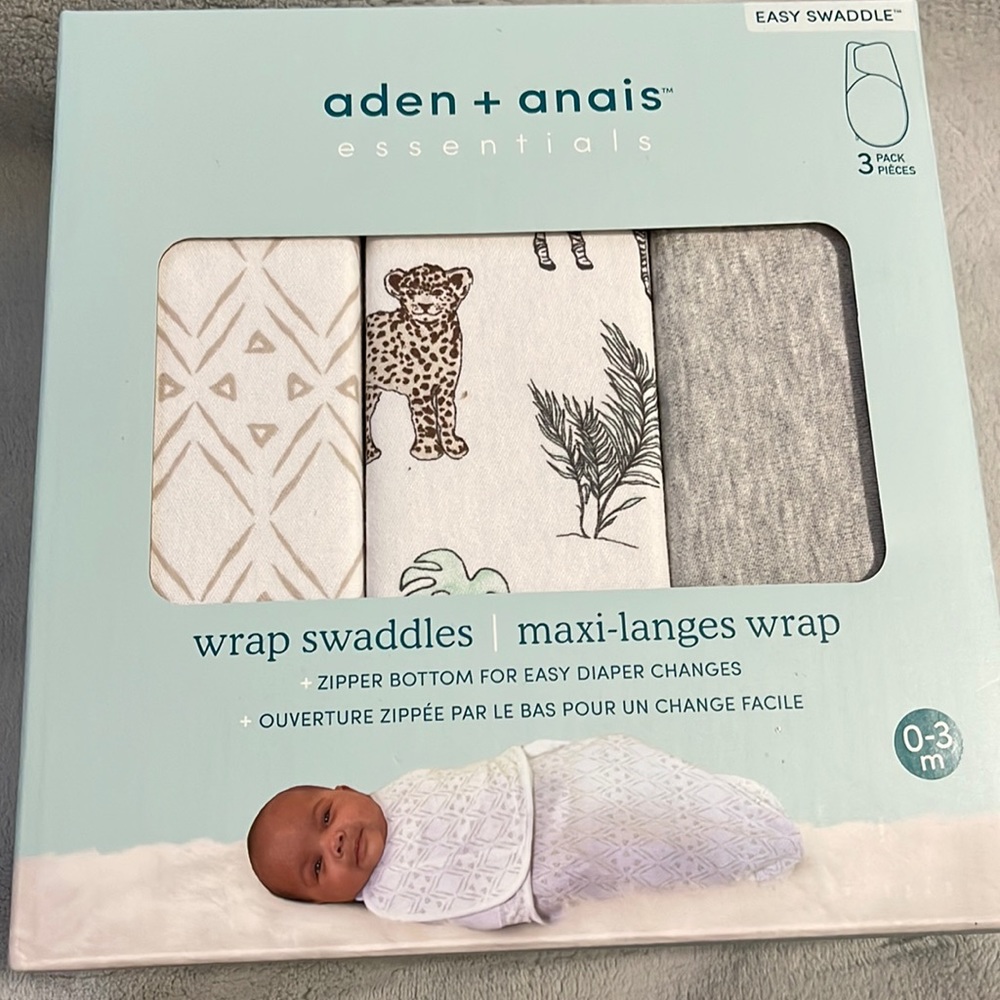NWT - aden + anais Essentials Easy Wrap
Swaddle (3 pack)